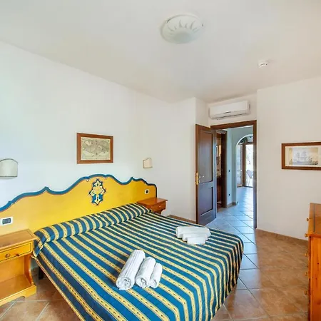 Bilo 4 Giardino Apartment Golfo Aranci