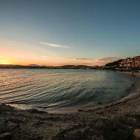 Bilo 4 Giardino Apartment Golfo Aranci